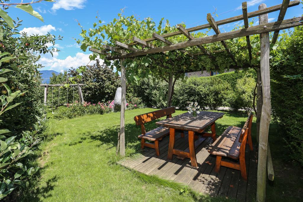 Appartements Weisshauserhof Appiano Sulla Strada Del Vino Esterno foto