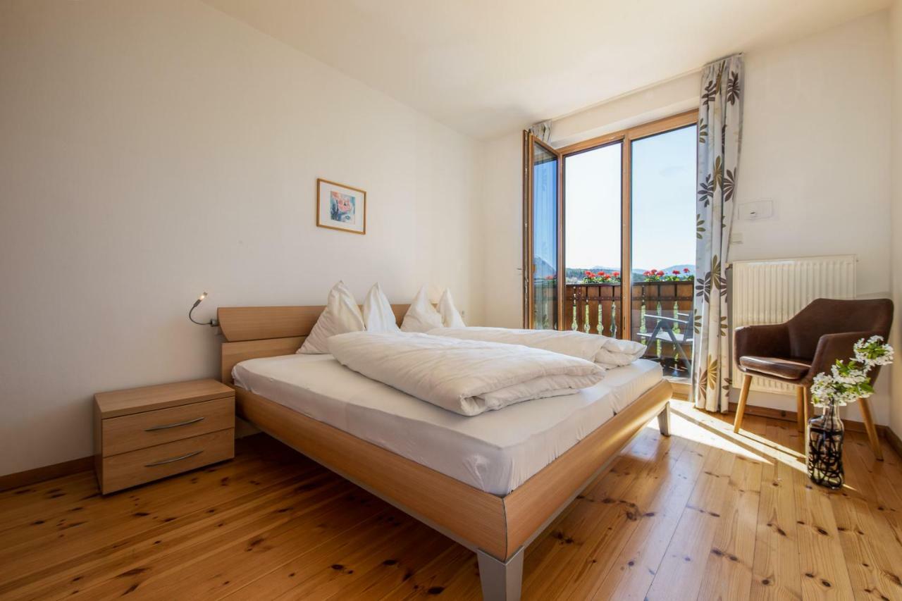 Appartements Weisshauserhof Appiano Sulla Strada Del Vino Esterno foto
