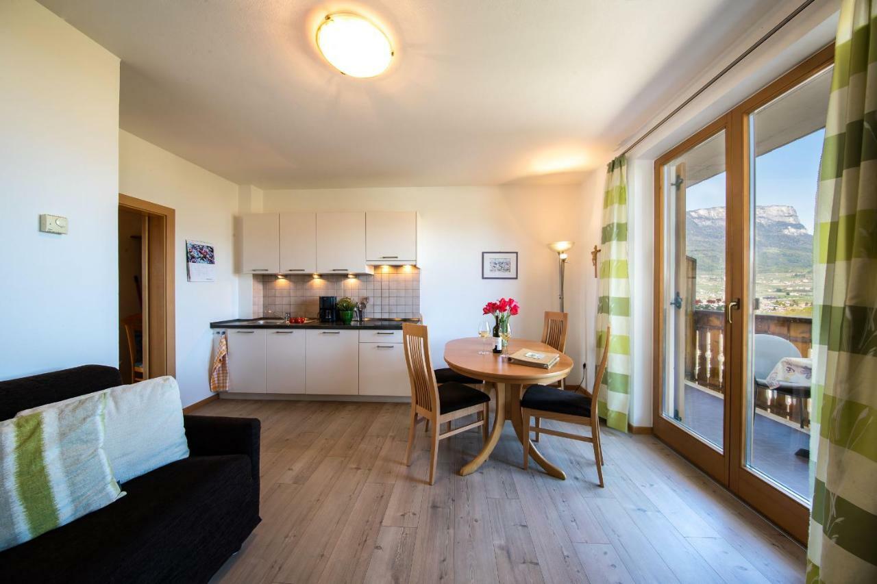 Appartements Weisshauserhof Appiano Sulla Strada Del Vino Esterno foto